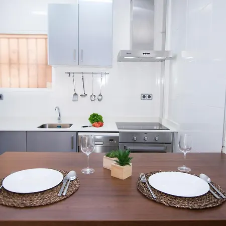 Apartamento Cosy Close To Sea, Wifi, Air Cond