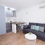 アパート Cosy Close To Sea, Wifi, Air Cond