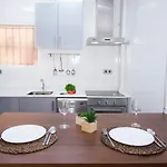 Apartment Cosy Close To Sea, Wifi, Air Cond