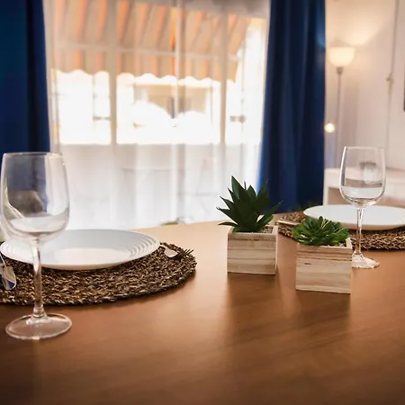 Cosy Close To Sea, Wifi, Air Cond Apartamento *