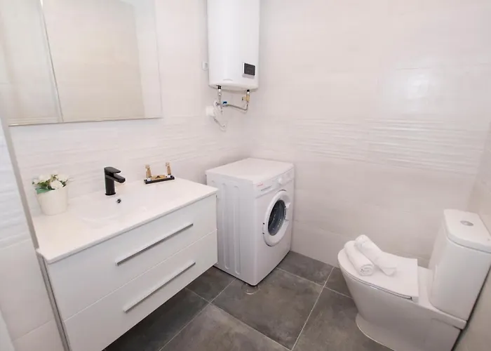 Cosy Close To Sea, Wifi, Air Cond * Calpe