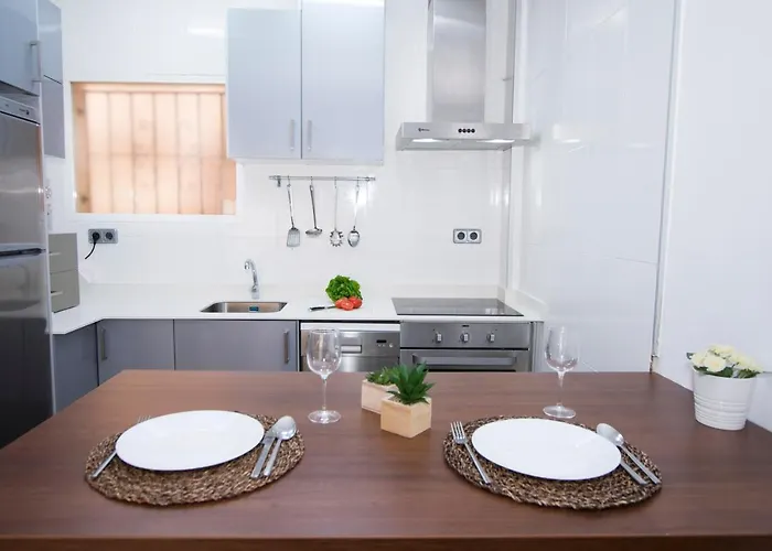 Apartment Cosy Close To Sea, Wifi, Air Cond